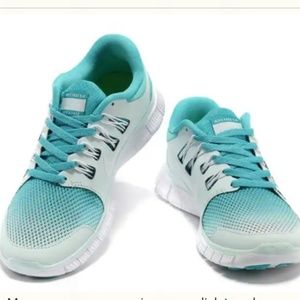 NIKE Women's Free 5.0+ Breathe Running Shoes